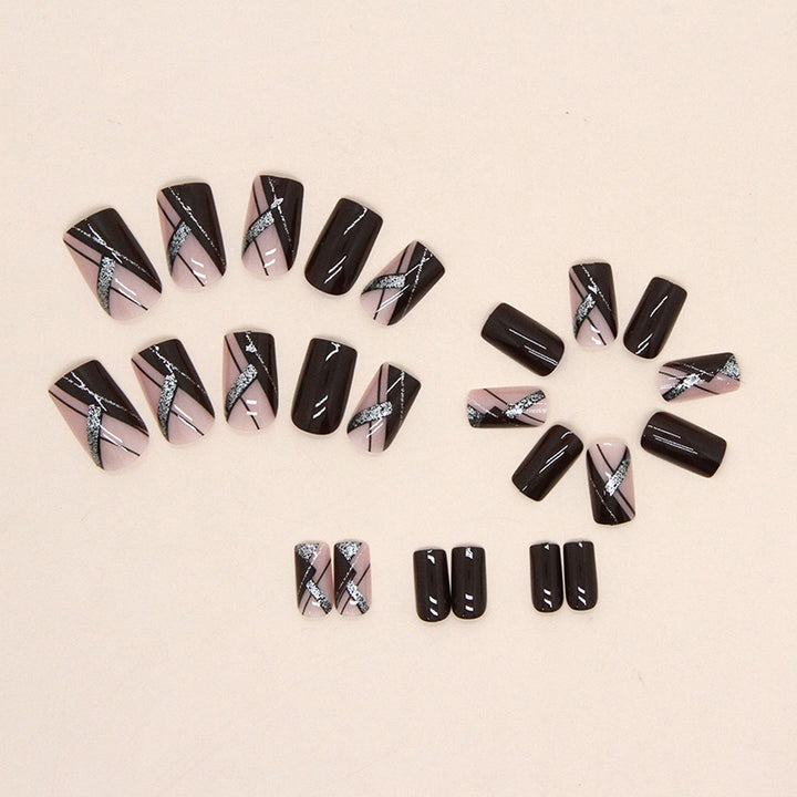 Künstlerisches Glam Nageldesign Set Karnz