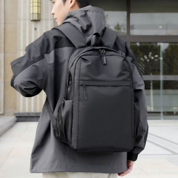 Leichter und langlebiger Urban Rucksack Karnz