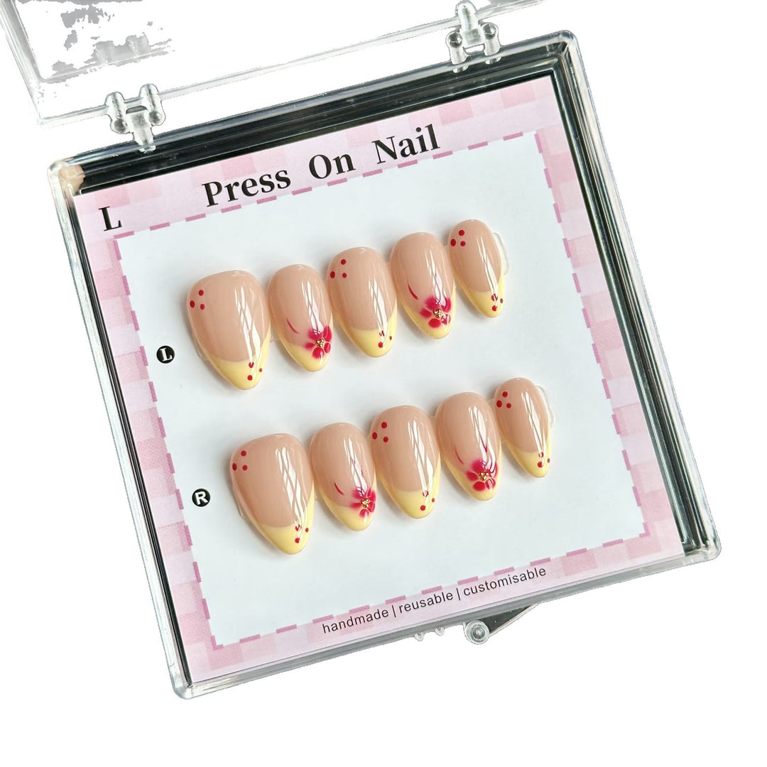 Dekoratives Handgefertigtes Press-On Nagelkunstset mit von Strand inspirierten Designs