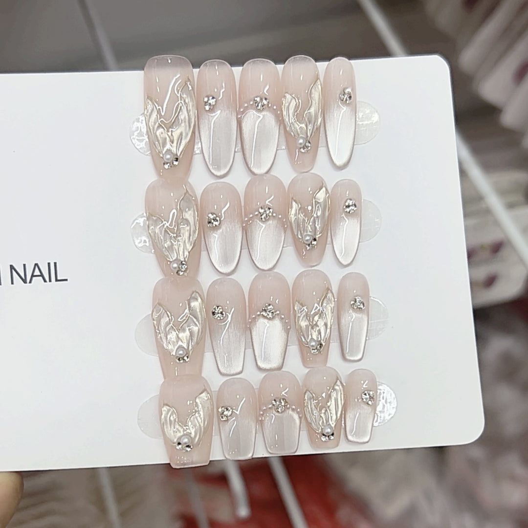 Elegantes Texturiertes Press-On Nail Set Karnz
