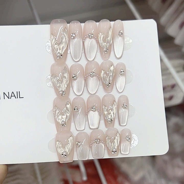Elegantes Texturiertes Press-On Nail Set Karnz