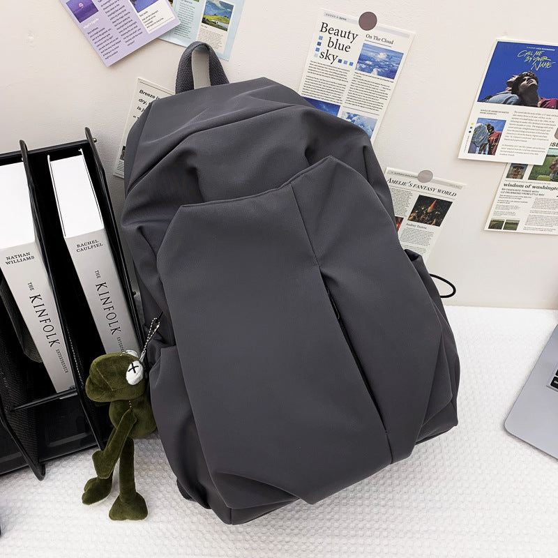 Stylischer Mehrfachfächer-Rucksack