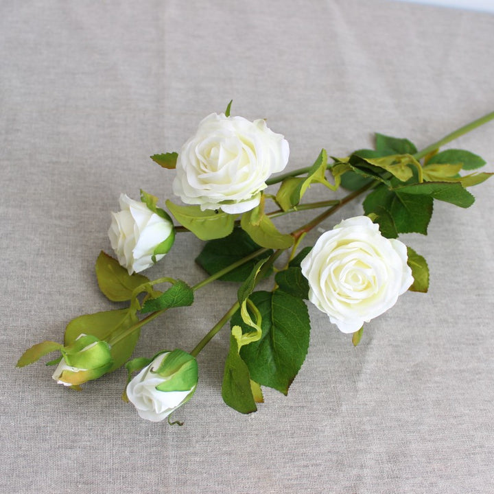 Künstliche Blumen