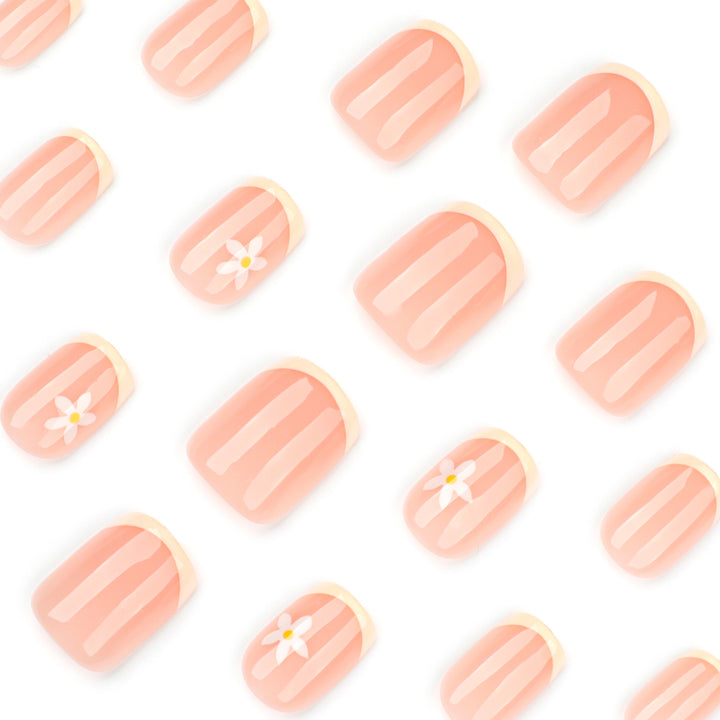 Künstliche Nagelkunst mit Blüten- und Bienenmotiven Karnz