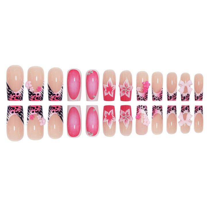 Künstlerisches Floral Press-On Nagelkunst Set Karnz