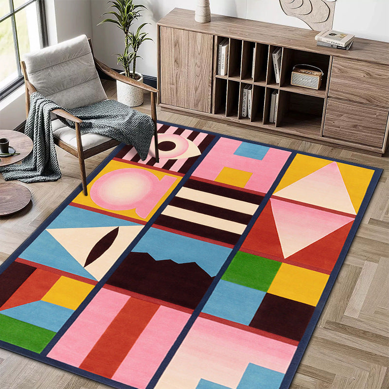 Geometrisch gemusterter Teppich