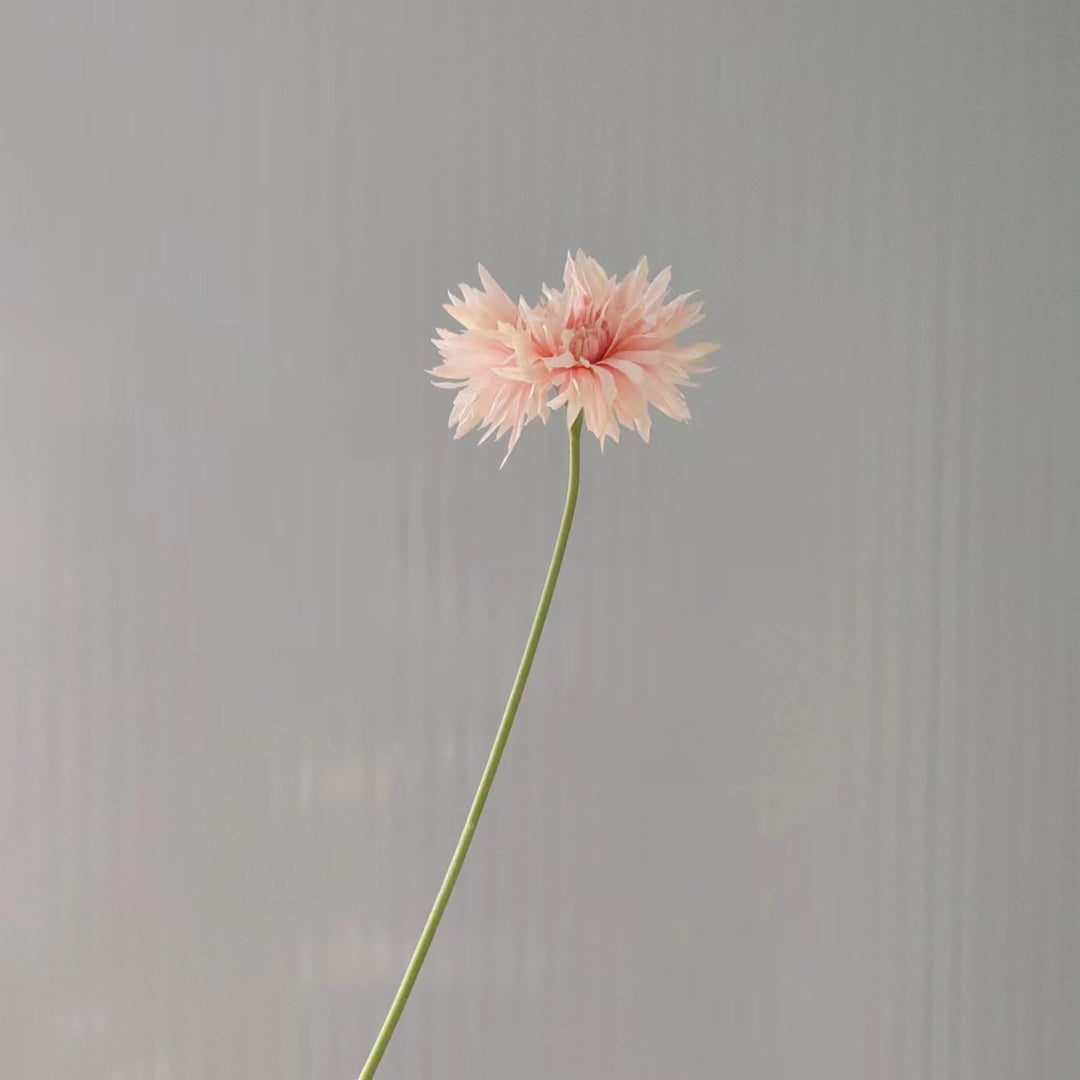 Lebensnahe dekorative Gerbera-Blumenstiel