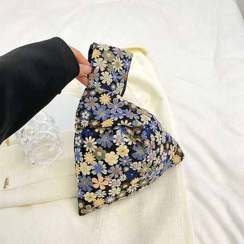 Stilvolle Blumenbedruckte Clutch