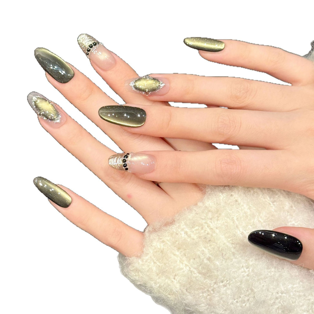 Glamouröser Stiletto Press-On Nagelkunst Set