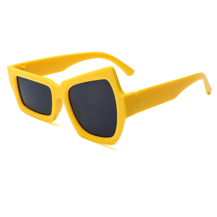 Bold Angular Frame Sonnenbrille Karnz