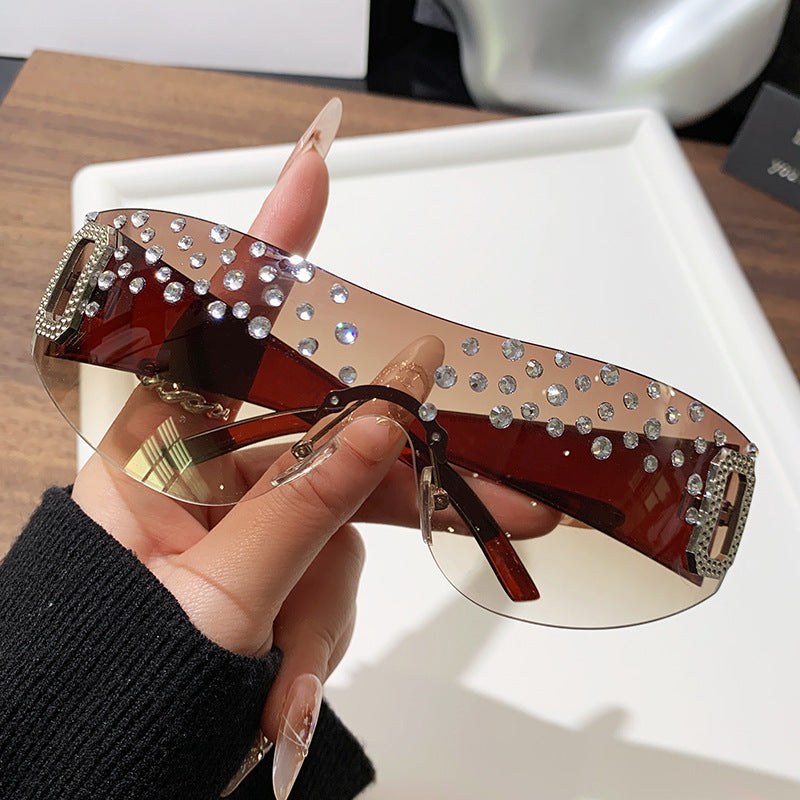 Damen Glamouröse Sonnenbrille mit Glitzerakzenten Karnz
