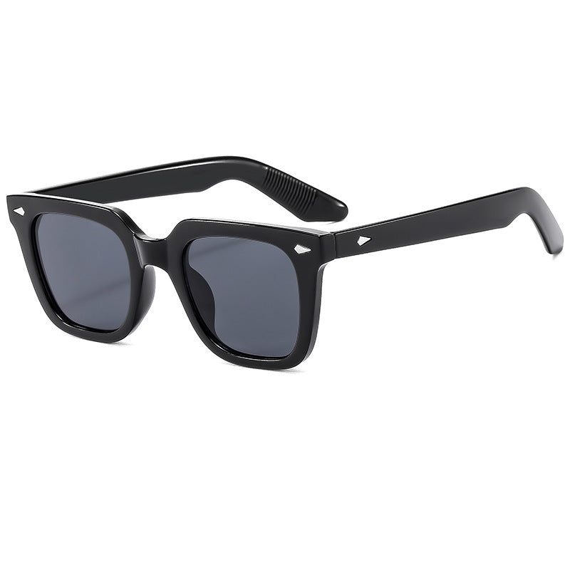 Damen modische Brille mit oversized, transparentem Rahmen Karnz