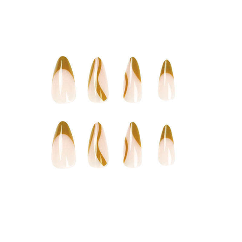Kunstvolle Stiletto-Nägel mit künstlerischem Design Karnz