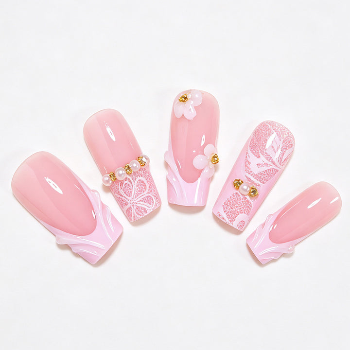 Elegante Floral Press-On Nail Art Tipps Karnz