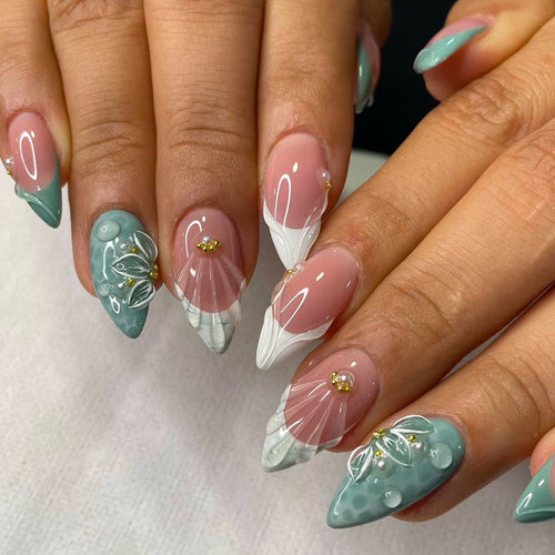 Dekorative florale Stiletto Press-On Nägel Karnz