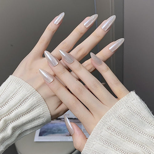 Elegante Glänzende Stiletto Press-On Nägel Karnz