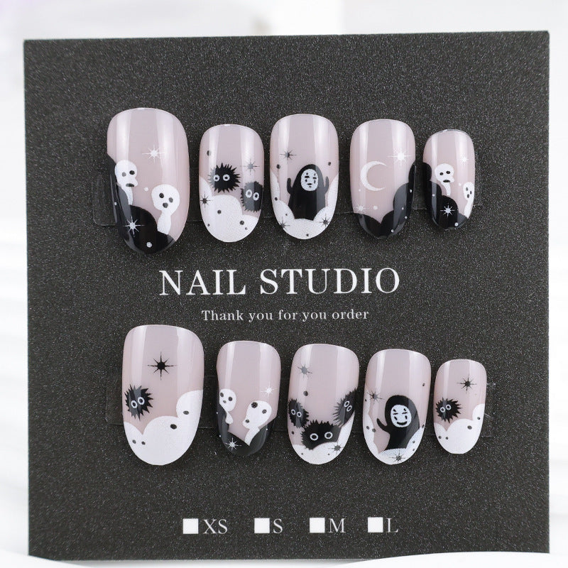 Kreatives Kunstnagelset mit Halloween-Motiven Karnz