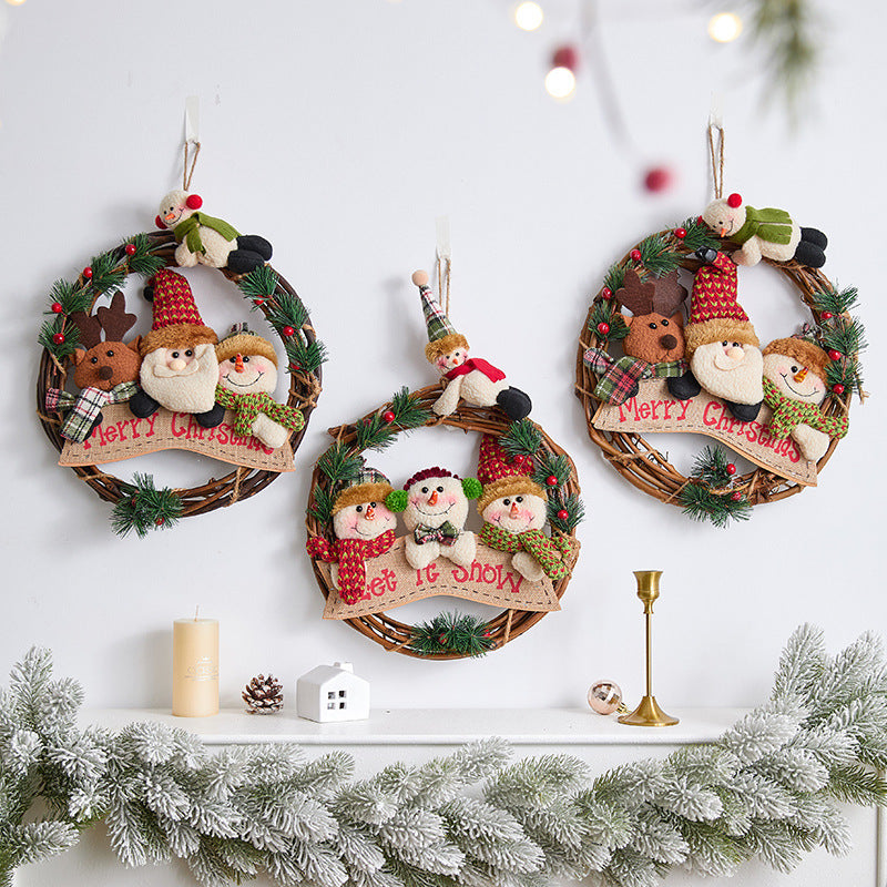 Weihnachtskranz mit Lichtern Karnz