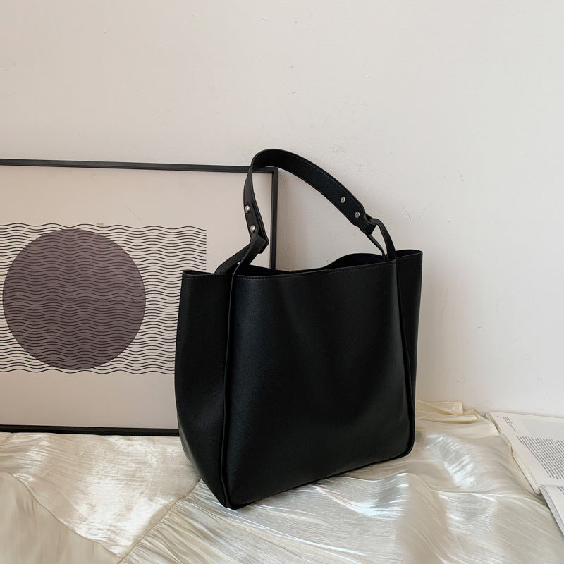 Minimalistische strukturierte Tragetasche