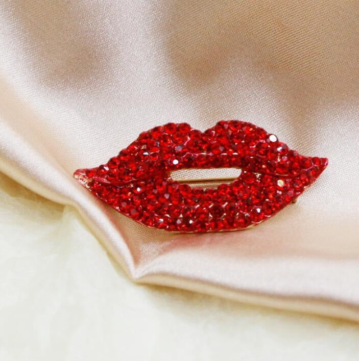 Glitzernde Lippenbrosche Karnz