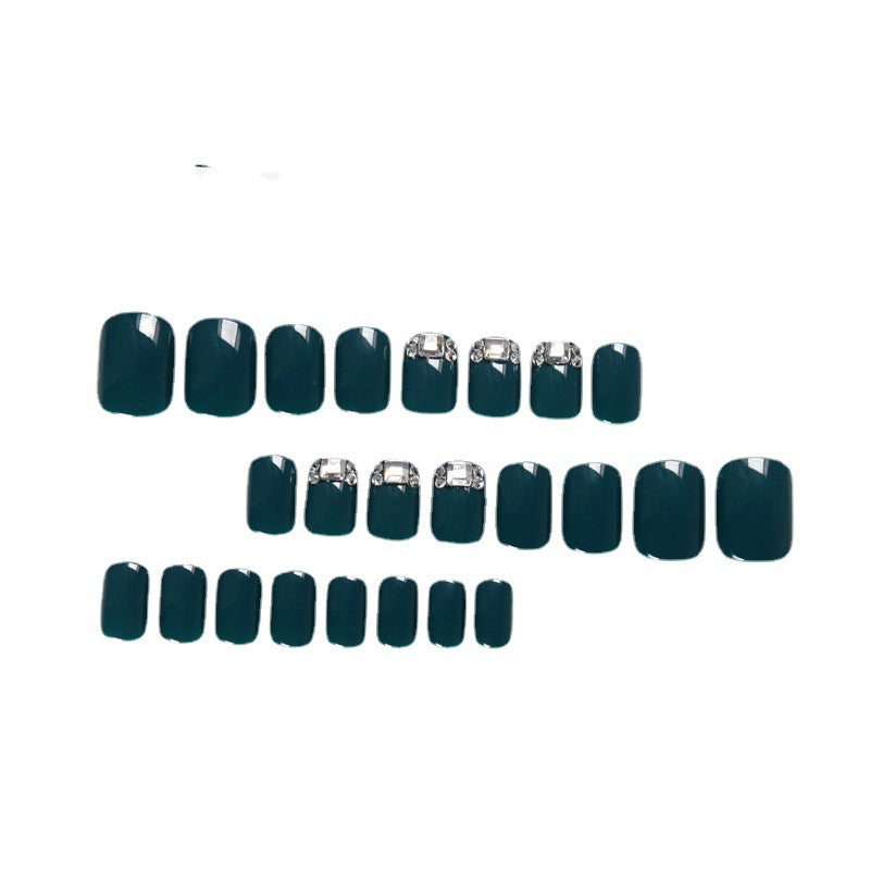 Chic Press-On-Nagelspitzen mit Strass-Akzenten