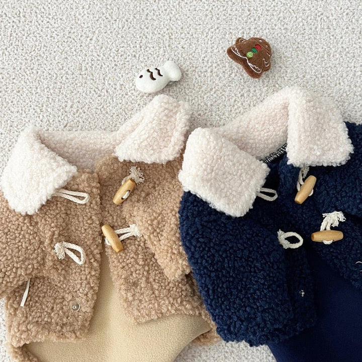 Sherpa-gefütterter Toggle-Hundemantel