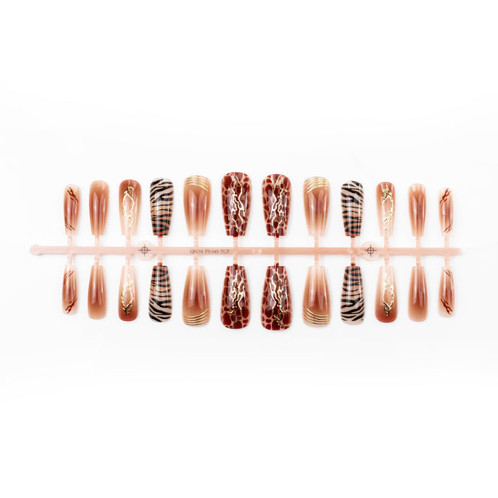 Künstliche Nail Art Nägel Karnz