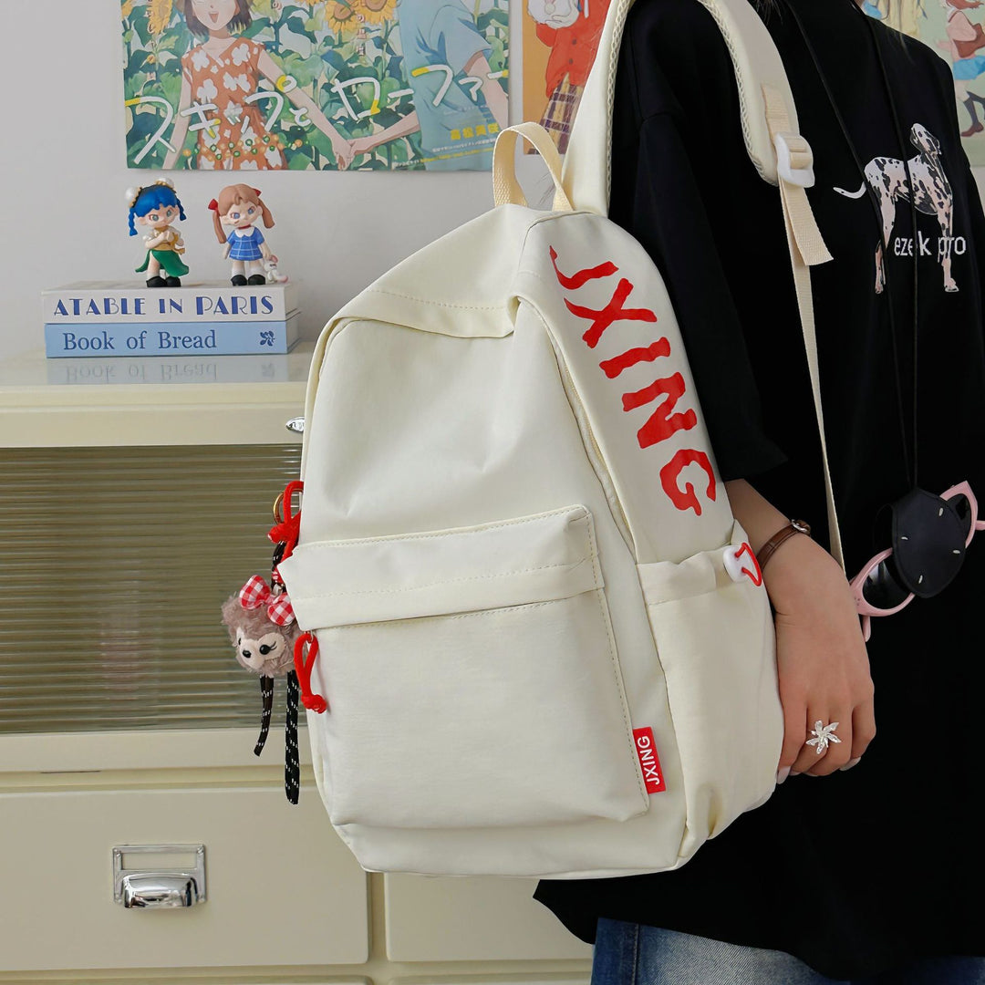 Lässiger Rucksack für den Alltag mit mehreren Taschen
