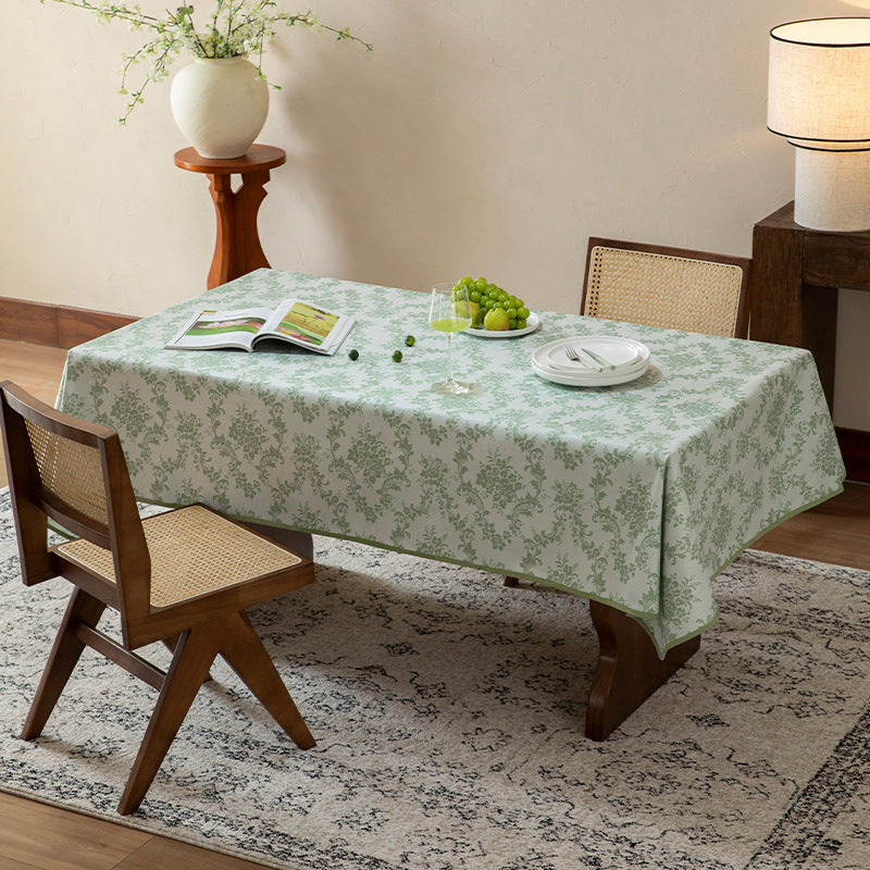 Jacquard-Tischdecke mit floralem Damastmuster und verstärktem Saum