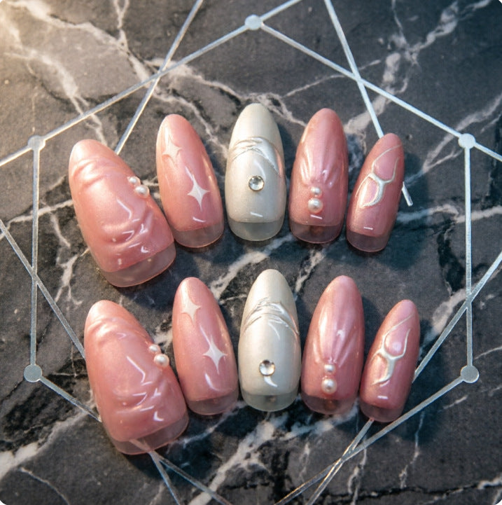 Kunstnagelset Karnz