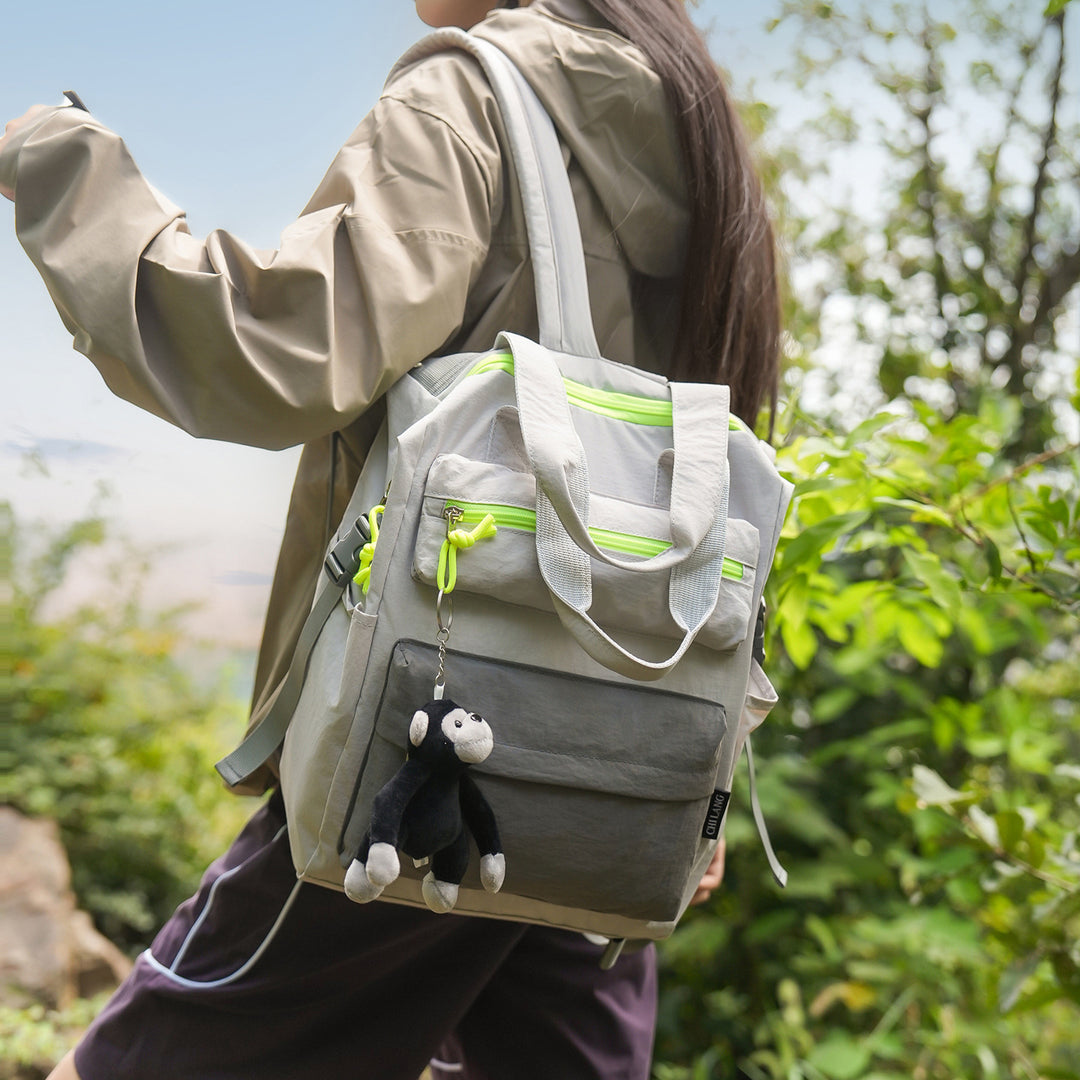 Multifunktionaler Rucksack mit niedlichem Charm Karnz