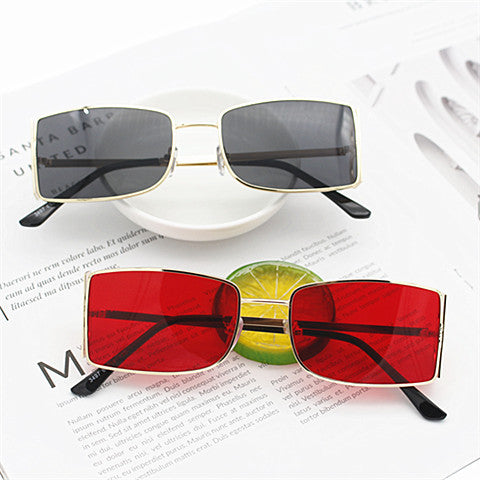 Damen Designer-Sonnenbrille mit auffälligem Rahmen Karnz