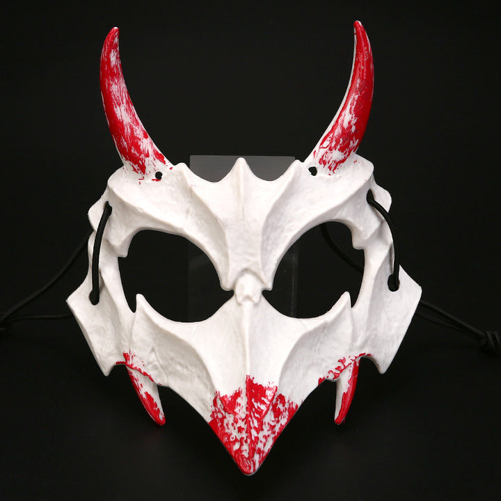 Halbgesichtsmaske mit fletschenden Vampirzähnen und verstellbarem Gummiband