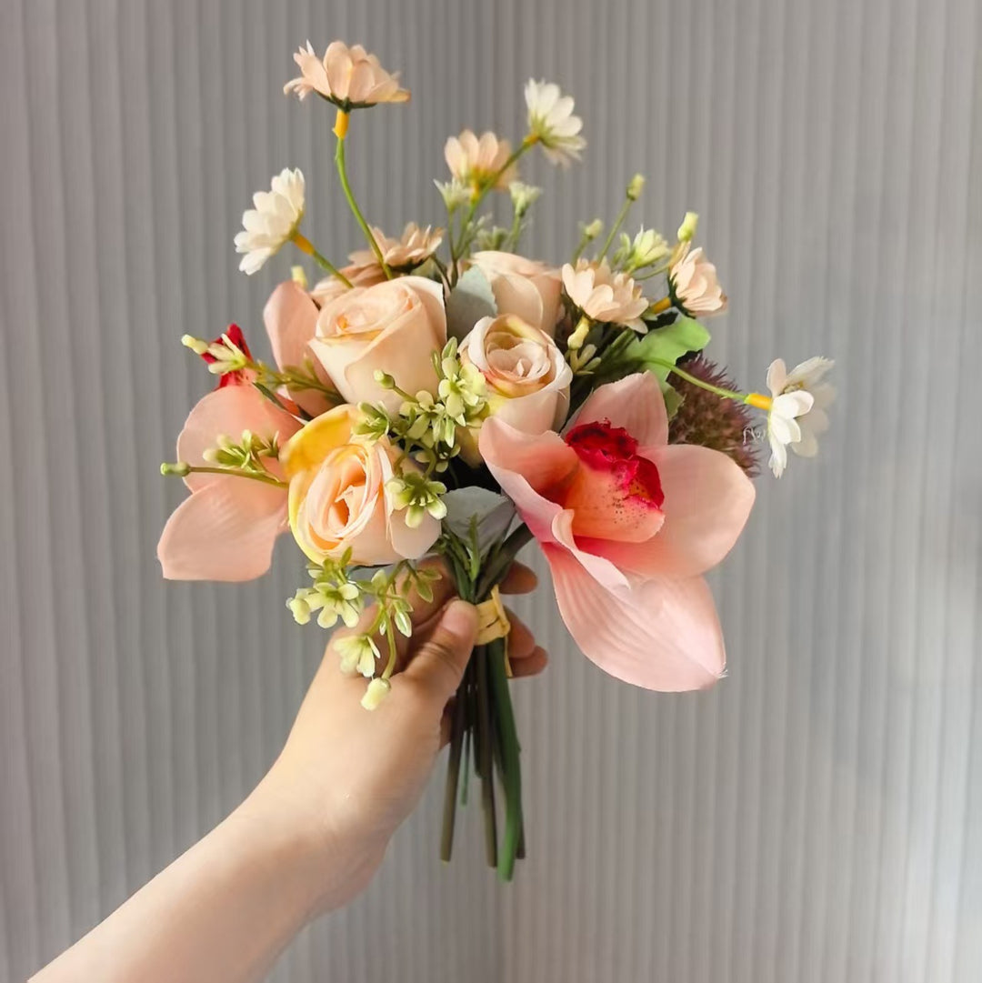 Elegante Blumenbrautstrauß