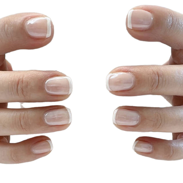 Elegantes Press-On-Nail-Set mit Französischen Spitzen Karnz