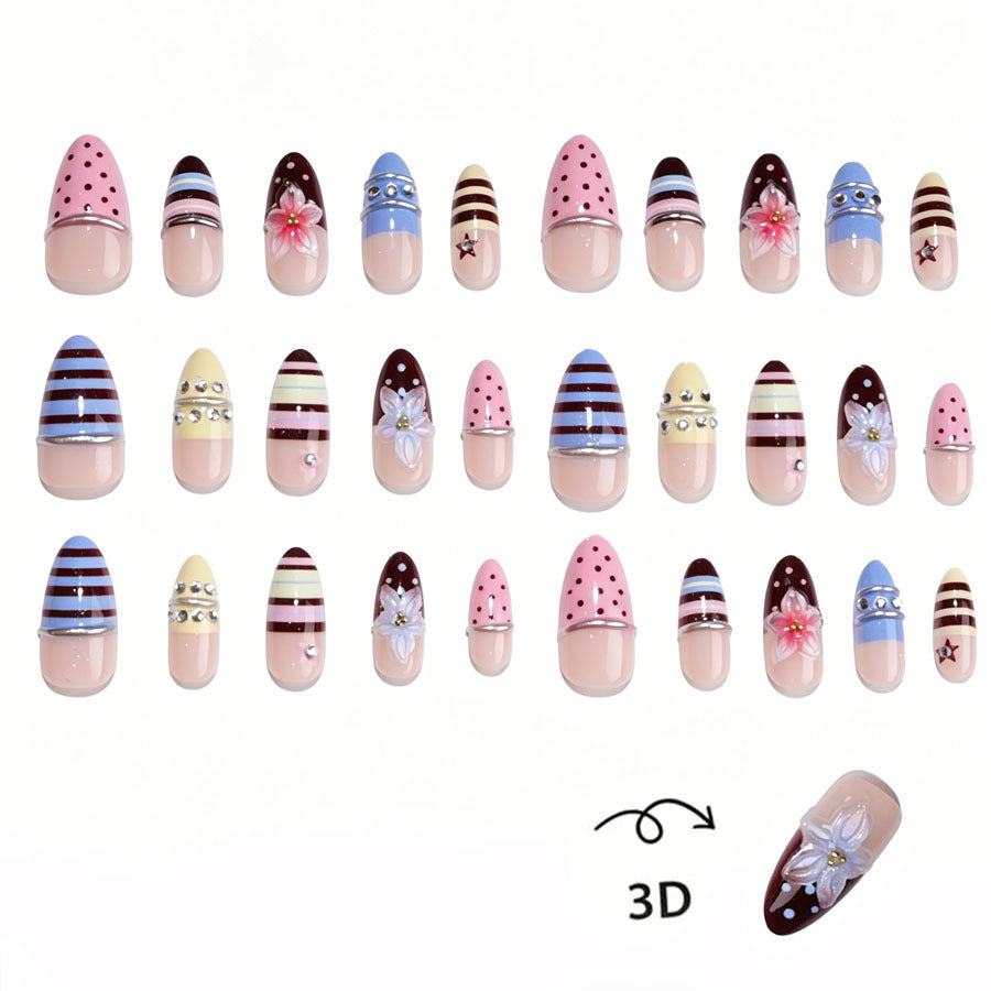 Dekorativer Press-On Nagelset Karnz