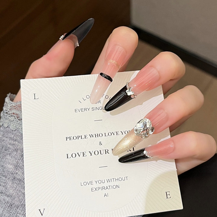 Premium Strass-beschmückte Press-On Nagelverlängerungen Karnz