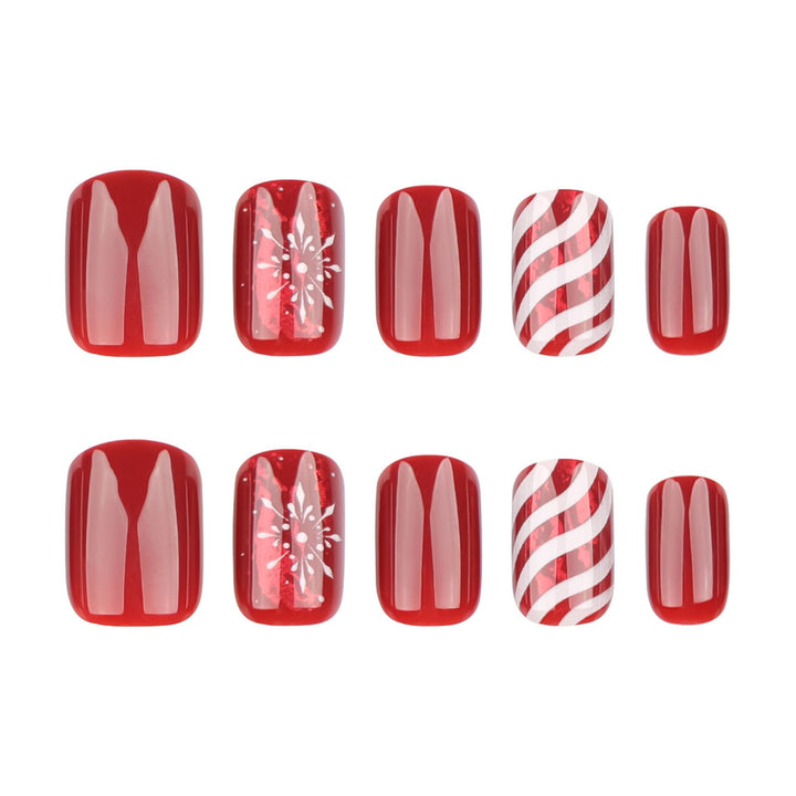 Kunstnagelset mit festlichem Weihnachtsdesign und luxuriösem Glanz Karnz