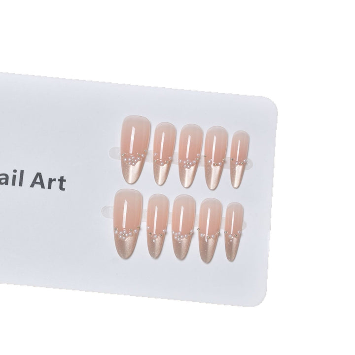 Elegante mit Strass verzierte Press-On Nagelspitzen Karnz