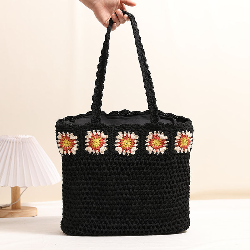 Damen Handgefertigte Tragetasche mit floralen Applikationen Karnz