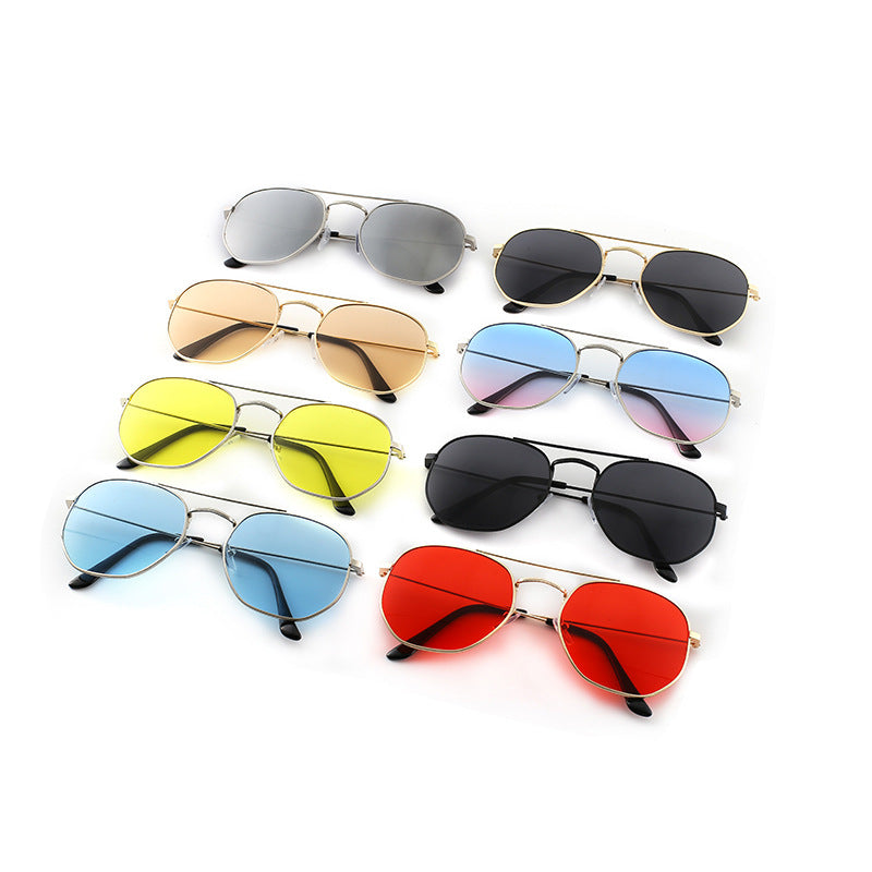 Damen Sonnenbrille mit ovalem Rahmen und schützendem Verlaufsglas Karnz