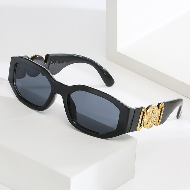 Damen Trendige und stilvolle Sonnenbrille mit luxuriösen Details Karnz