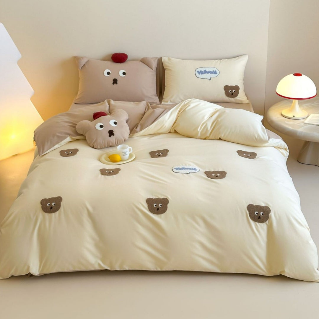 Teddy bestickte Baumwollbettwäsche und Kopfkissenbezug Set mit plüschigem Akzentkissen