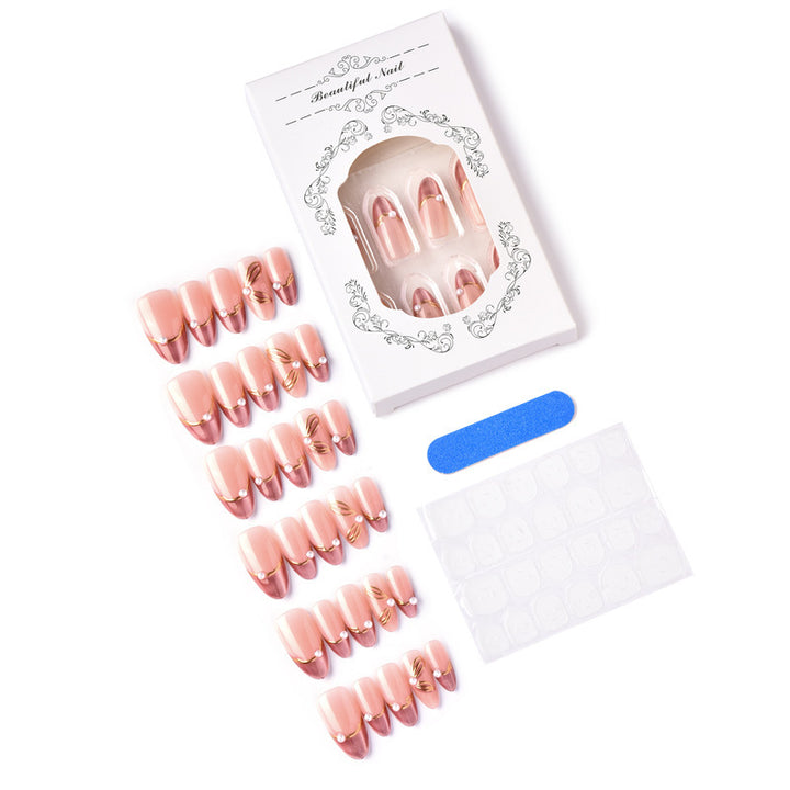 Glamouröse Press-On Nagelset mit dekorativen Akzenten Karnz