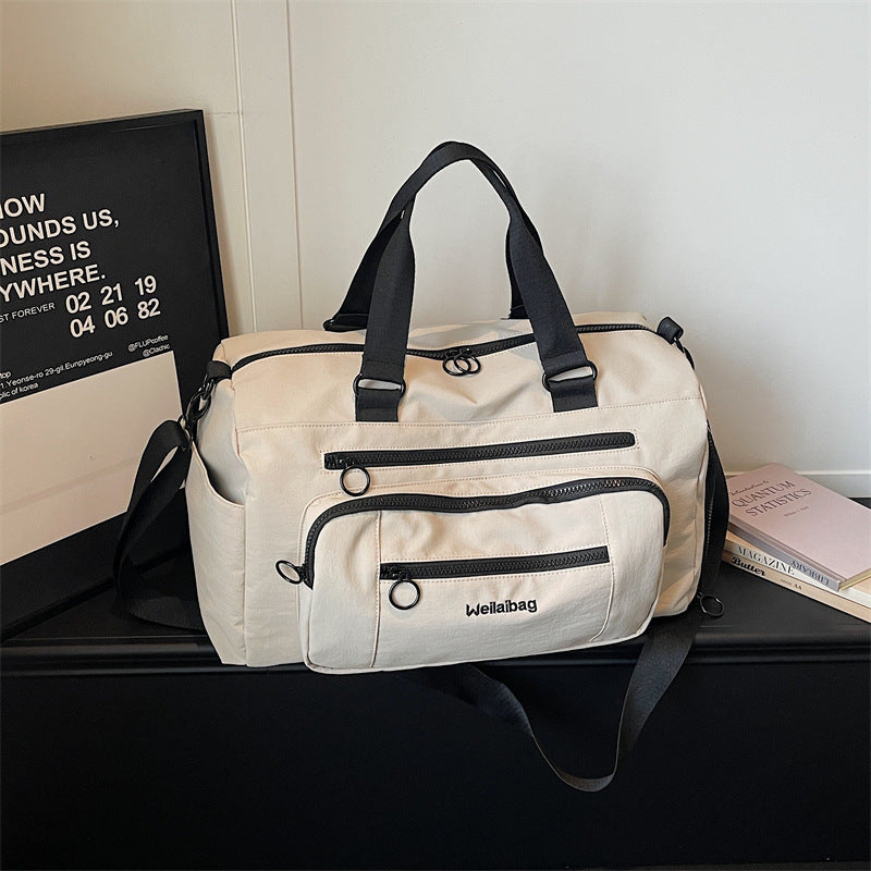 Geräumige multifunktionale Reisetasche