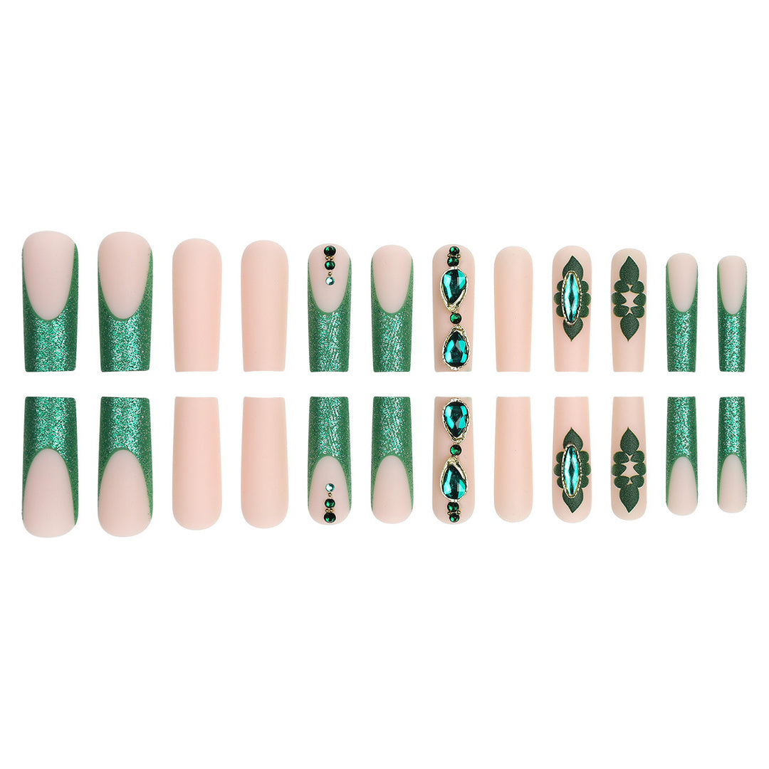 Dekoratives Floral Press-On Nagelkunstset Karnz