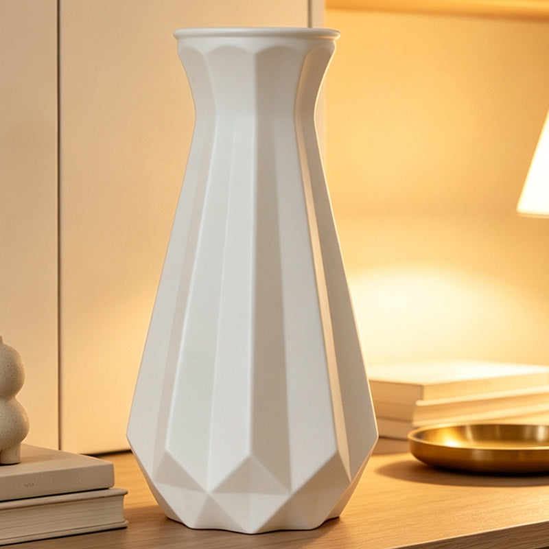 Elegante geometrische Dekovase Karnz