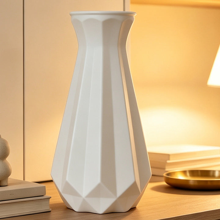 Elegante geometrische Dekovase Karnz