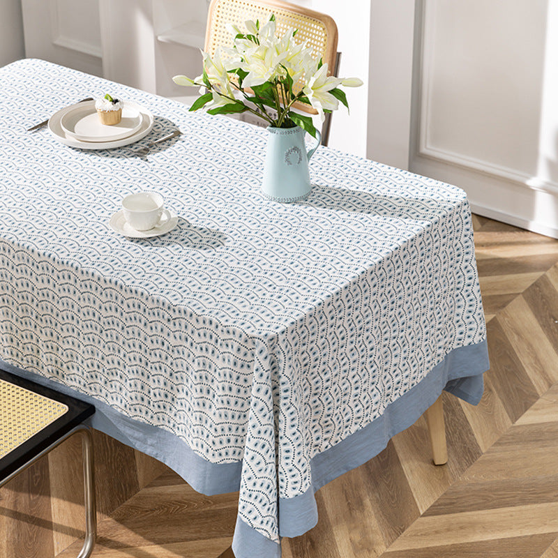 Rechteckige bedruckte Tischdecke mit breitem Saum und geometrischem Rapportmuster