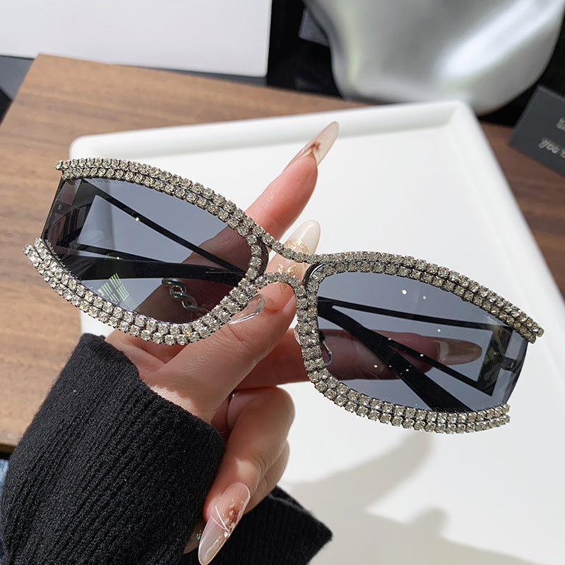 Damen Cat-Eye Sonnenbrille mit funkelndem Kristallrahmen Karnz